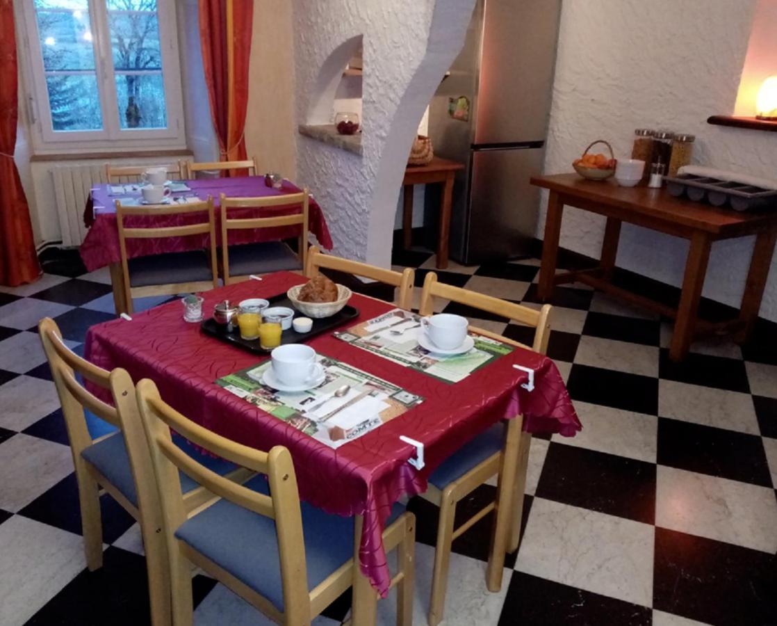 Hotel Les Remparts Nozeroy Luaran gambar