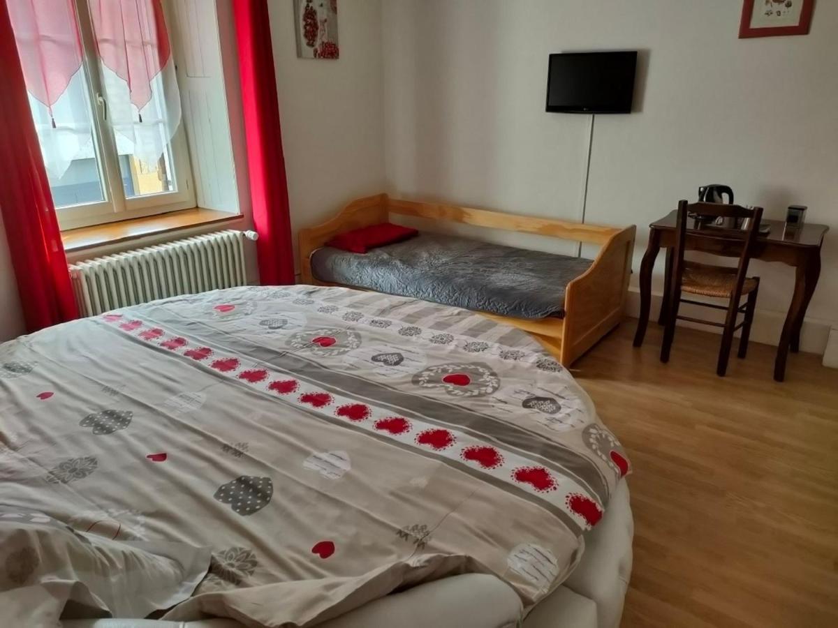Hotel Les Remparts Nozeroy Luaran gambar